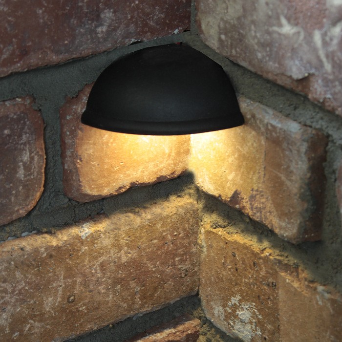 DeKor Hardscape Corner Light